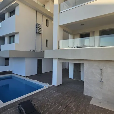 Pearl Apartment