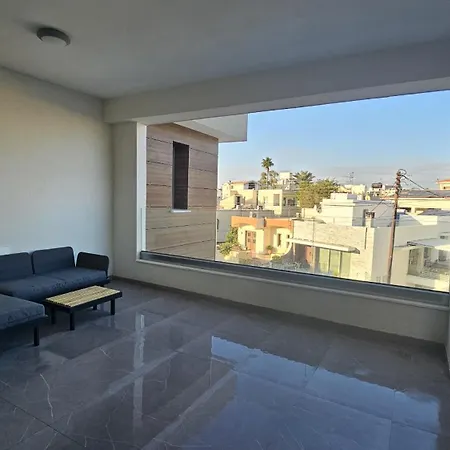 Pearl Apartment